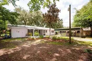 2907 NE 19th St, Gainesville, FL 32609 - Photo 12