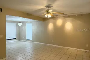 5735 SW 8th Pl, Gainesville, FL 32607 - Photo 2