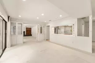 630 SW 26th Pl, Gainesville, FL 32601 - Photo 14