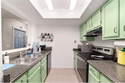 900 SW 62nd Boulevard #D24, Gainesville, FL 32607 - Photo 16