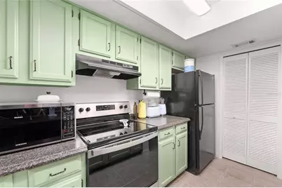 900 SW 62nd Boulevard #D24, Gainesville, FL 32607 - Photo 18