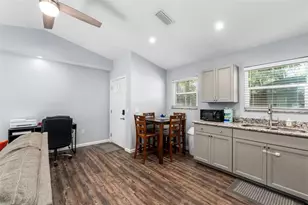 2256 W University Ave, Gainesville, FL 32603 - Photo 8