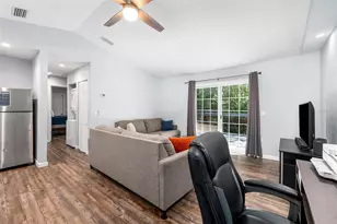 2256 W University Ave, Gainesville, FL 32603 - Photo 6