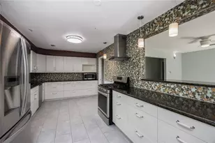 1421 NW 30th St, Gainesville, FL 32605 - Photo 44