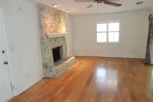 2920 NW 54th Ave, Gainesville, FL 32653 - Photo 2