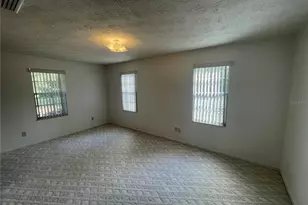 21707 SE 67th Pl, Hawthorne, FL 32640 - Photo 4