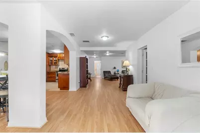 1701 38th Avenue, Saint Petersburg, FL 33713 - Photo 10