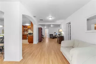 1701 38th Ave, Saint Petersburg, FL 33713 - Photo 10