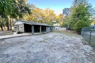 1916 NE 21st Pl, Gainesville, FL 32609 - Photo 12