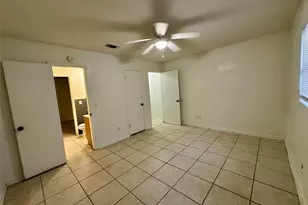 1916 NE 21st Pl, Gainesville, FL 32609 - Photo 6