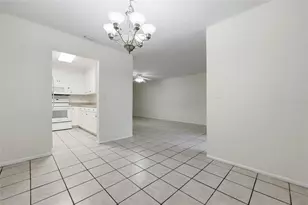 501 SW 75th St, Gainesville, FL 32607 - Photo 8