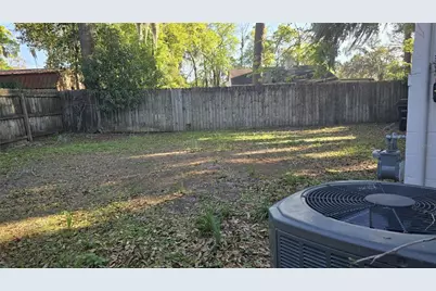 1131 NE 10th Avenue, Gainesville, FL 32601 - Photo 6