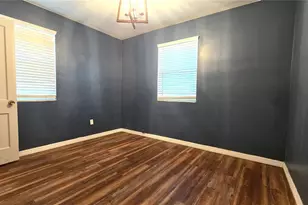 1131 NE 10th Ave, Gainesville, FL 32601 - Photo 14