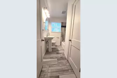 1131 NE 10th Avenue, Gainesville, FL 32601 - Photo 18