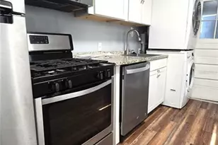 1131 NE 10th Ave, Gainesville, FL 32601 - Photo 16