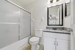 4215 SW 22nd Ln, Gainesville, FL 32607 - Photo 16