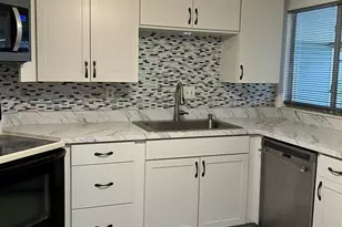 1305 Mohawk Cir, Tavares, FL 32778 - Photo 12