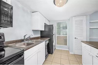 1810 NW 23rd Boulevard #174, Gainesville, FL 32605 - Photo 12