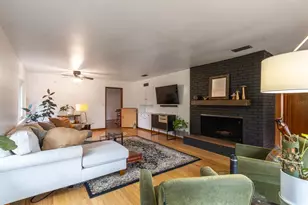 1303 NW 31st St, Gainesville, FL 32605 - Photo 14