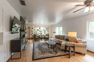 1303 NW 31st St, Gainesville, FL 32605 - Photo 12