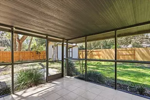 220 SE 71st St, Gainesville, FL 32641 - Photo 8