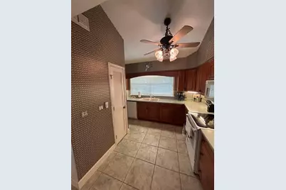 11001 SE Sunset Harbor Road #A04, Summerfield, FL 34491 - Photo 4