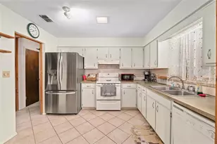 10219 NW 4th Pl, Gainesville, FL 32607 - Photo 10