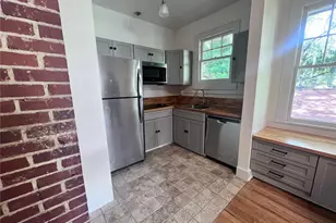 204 NW 3rd St, Gainesville, FL 32601 - Photo 2