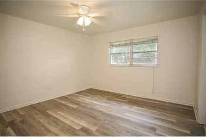 1421 NW 6th Place, Gainesville, FL 32603 - Photo 10