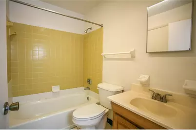 1421 NW 6th Place, Gainesville, FL 32603 - Photo 2