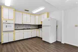 630 NE 6th Ave, Gainesville, FL 32601 - Photo 20