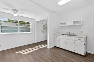 630 NE 6th Ave, Gainesville, FL 32601 - Photo 22