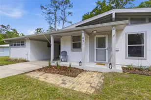 831 NW 20th Ter, Gainesville, FL 32603 - Photo 2