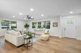 801 NW 37th Dr, Gainesville, FL 32605 - Photo 8