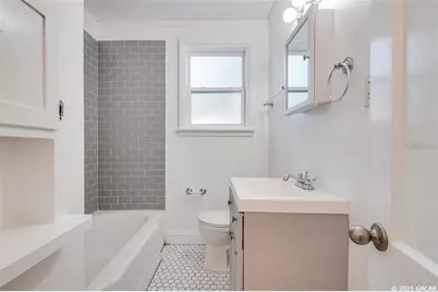 1028 NE 7th Avenue, Gainesville, FL 32601 - Photo 16