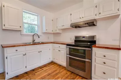 1028 NE 7th Avenue, Gainesville, FL 32601 - Photo 8