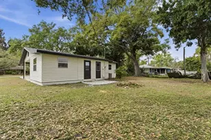 4313 Midland Rd, Sarasota, FL 34231 - Photo 14