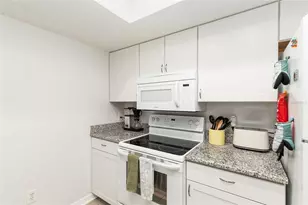 2508 SW 35th Pl, Gainesville, FL 32608 - Photo 14