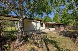 636 Union Ave, Interlachen, FL 32148 - Photo 2