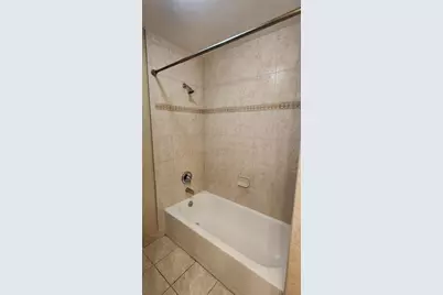 2202 SW 39th Drive, Gainesville, FL 32607 - Photo 4