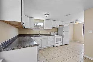 102 NE 138th St, Cross City, FL 32628 - Photo 14