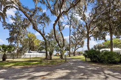 108 Sandra Lane, Crescent City, FL 32112 - Photo 2