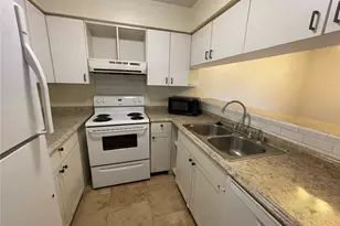 2735 SW 35 Pl, Gainesville, FL 32608 - Photo 4