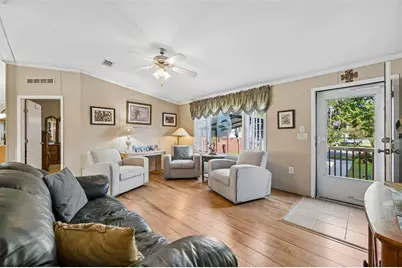 334 Paradise Circle, Satsuma, FL 32189 - Photo 10