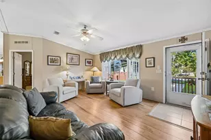 334 Paradise Cir, Satsuma, FL 32189 - Photo 10