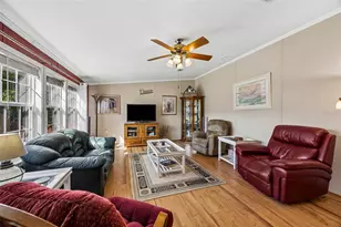 334 Paradise Cir, Satsuma, FL 32189 - Photo 14