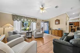 334 Paradise Cir, Satsuma, FL 32189 - Photo 8