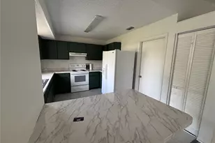 1028 Hickory Rd, Ocala, FL 34472 - Photo 6