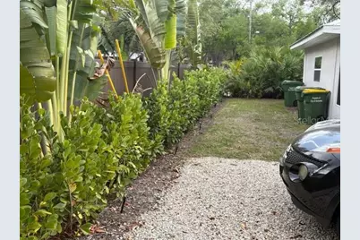 651 Madison Court, Sarasota, FL 34236 - Photo 8