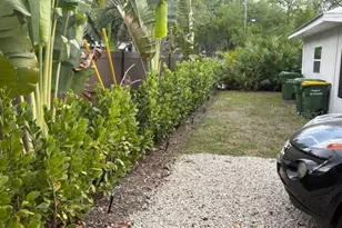 651 Madison Ct, Sarasota, FL 34236 - Photo 8